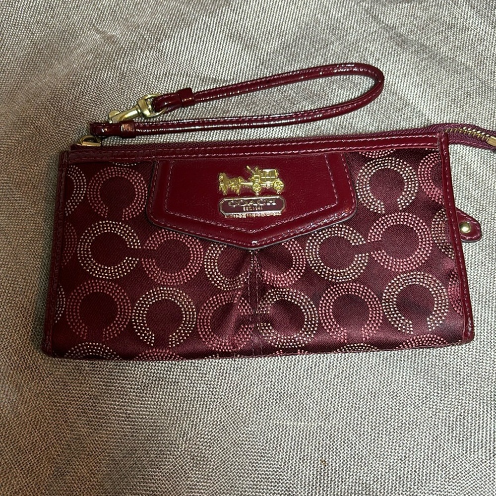 Coach Crimson Signature Madison Dotted Classic Canvas Wristlet EUC